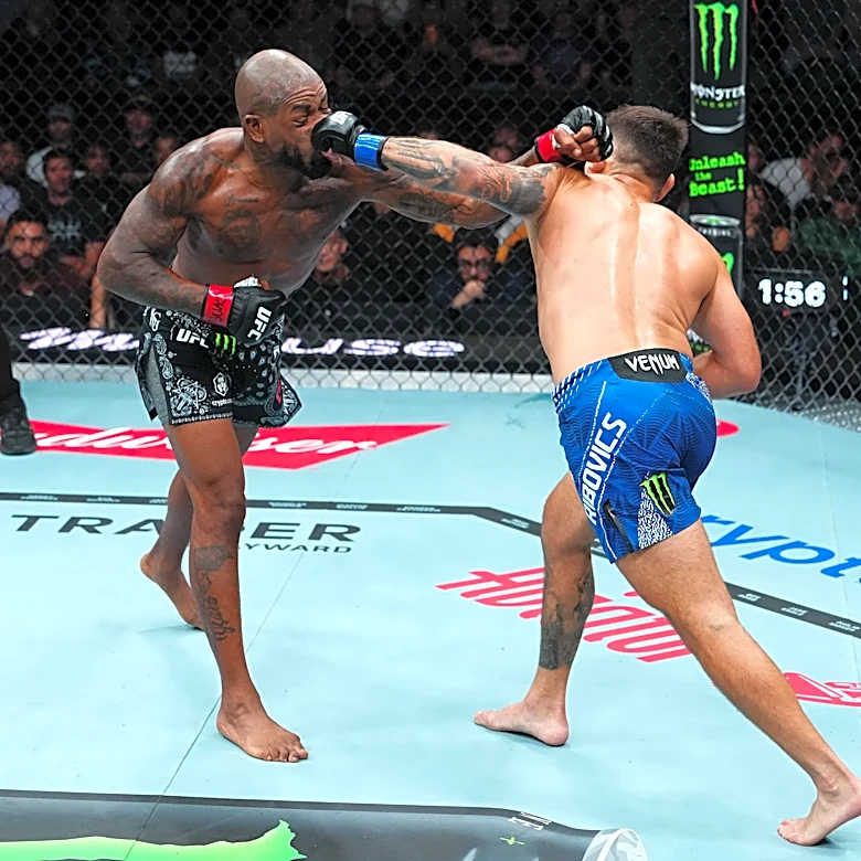 UFC 332 results: Esteban Ribovics drops King Green three times in wild firefight