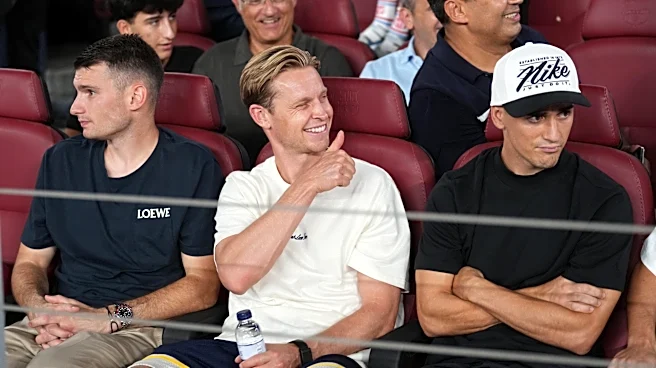 Frenkie de Jong shares fitness update as Barcelona star steps up recovery from knee injury