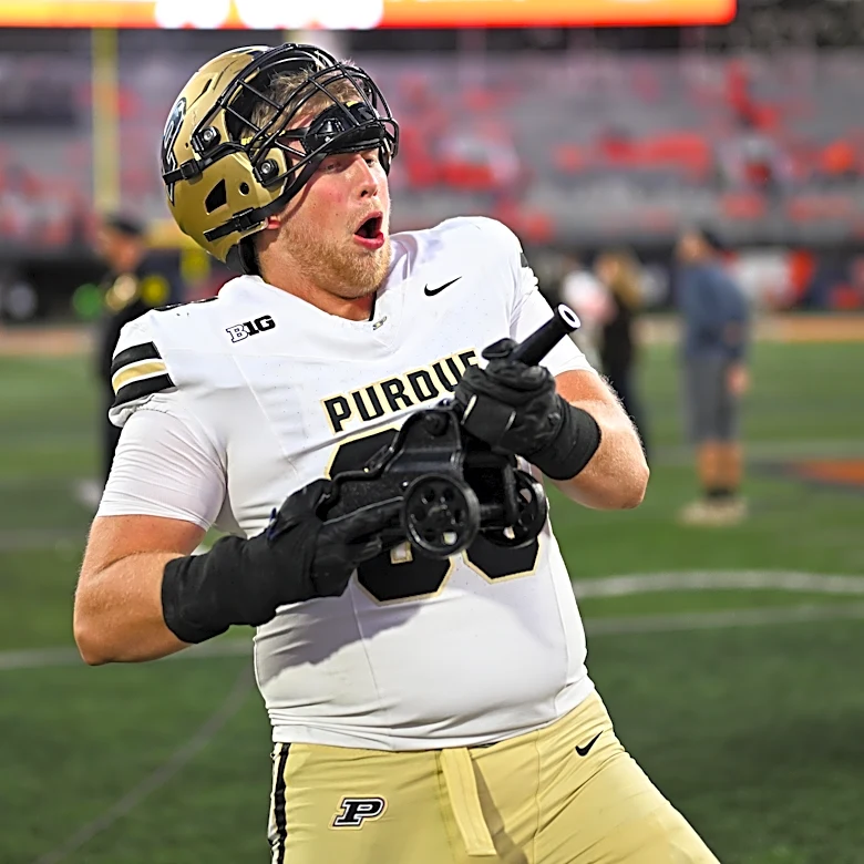 Purdue 24 Illinois 17: Popping Champaign.