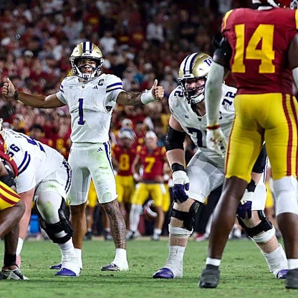Missed Opportunities Doom the Huskies as they fall to USC 25-21
