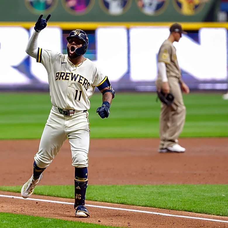 Jackson Chourio, William Contreras lift Brewers to Game 1 win that comes down to the wire