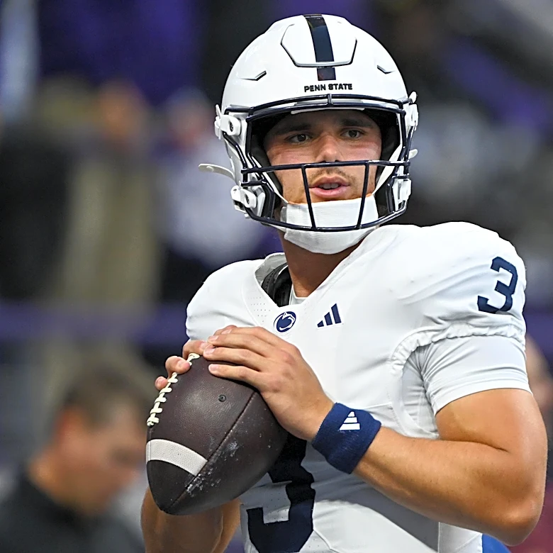 Social Media Reacts to Penn State vs. Northwestern & More from Week 5