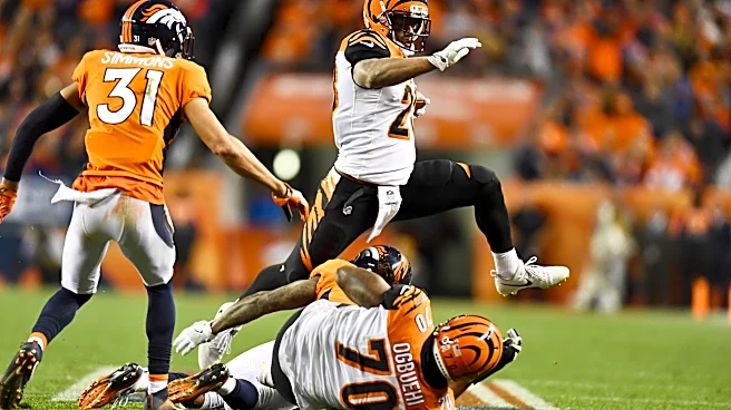 Seahawks bringing in two-time Pro Bowl running back Joe Mixon for visit