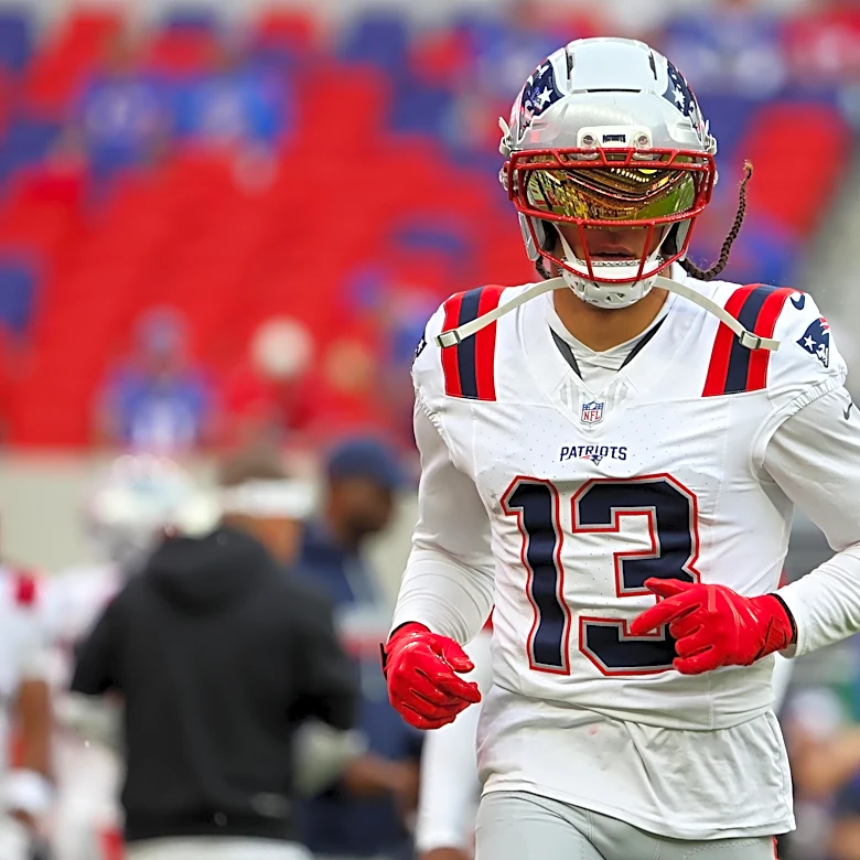 Patriots leading receiver leaves Bills game with injury