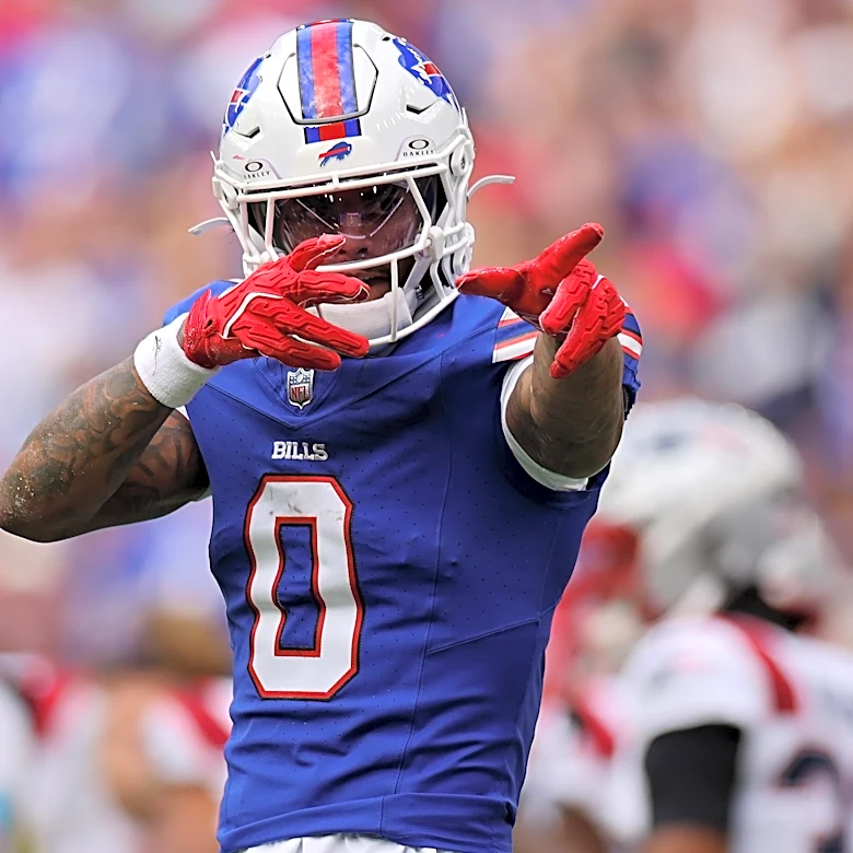 Horns up/Horns down for Buffalo Bills against New England Patriots