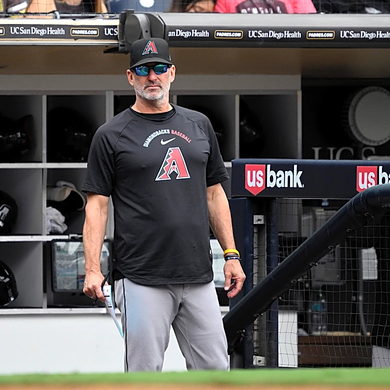 Three-quarters of SnakePit members want to keep Torey Lovullo