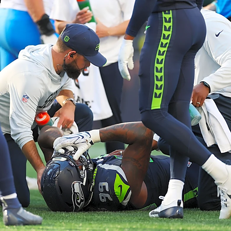 Leonard Williams injury update: Seahawks star believed to have avoided serious ankle injury