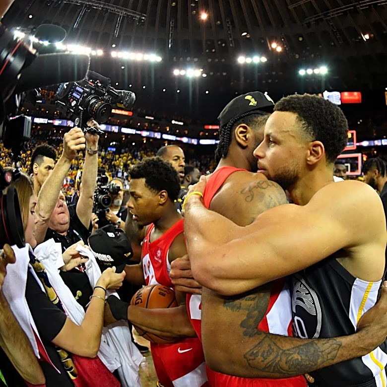 Should you get back with your ex now that Kawhi is back on the Raptors?