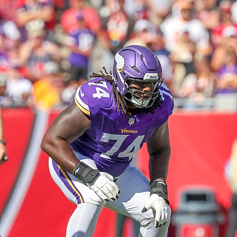 A Couple Doses of Bad News for the Vikings’ Offensive Line