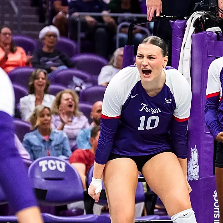 Volleyball: Kinsley Young blocks 11 shots, No. 9 TCU defeats No. 24 Colorado