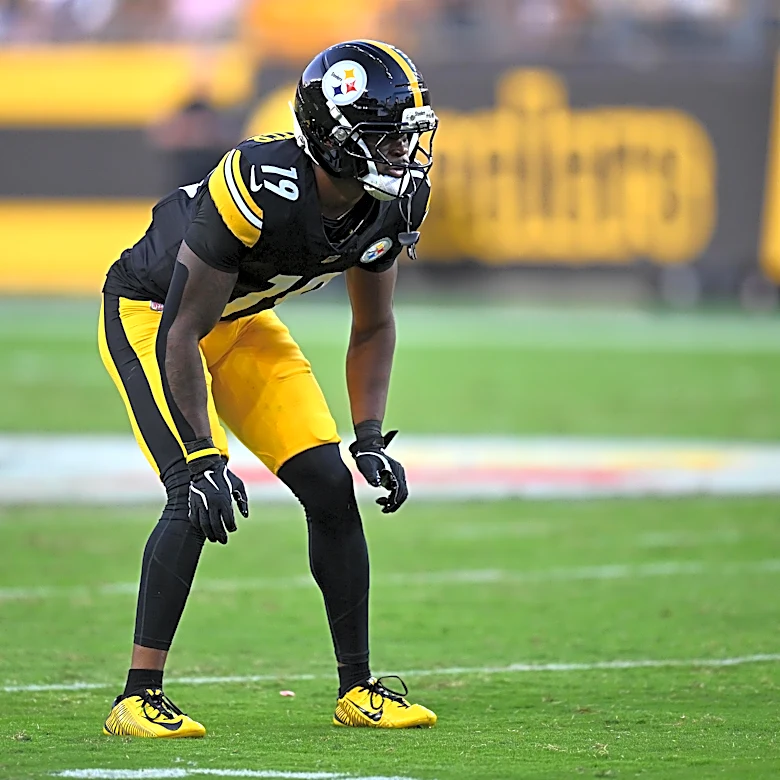 Steelers waive cornerback Doneiko Slaughter