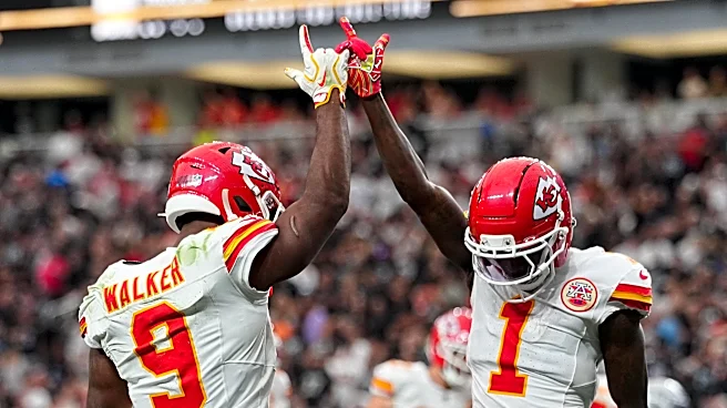 Chiefs skill-position players were heroic in win over Raiders