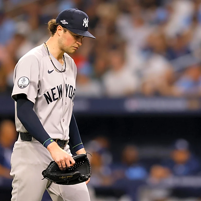 Brilliant Rays bats, brutal Yankees defense leave Bombers in 2-0 hole