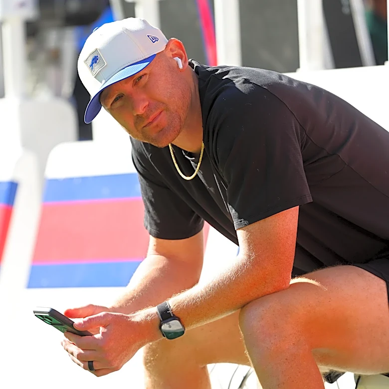 Bills snap counts: Four tight ends is suddenly one too many