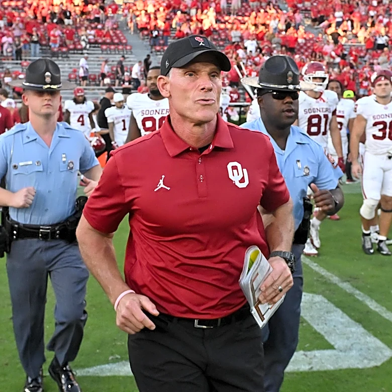 No. 1 Texas vs. Oklahoma preview: Reeling Sooners look to pull off upset