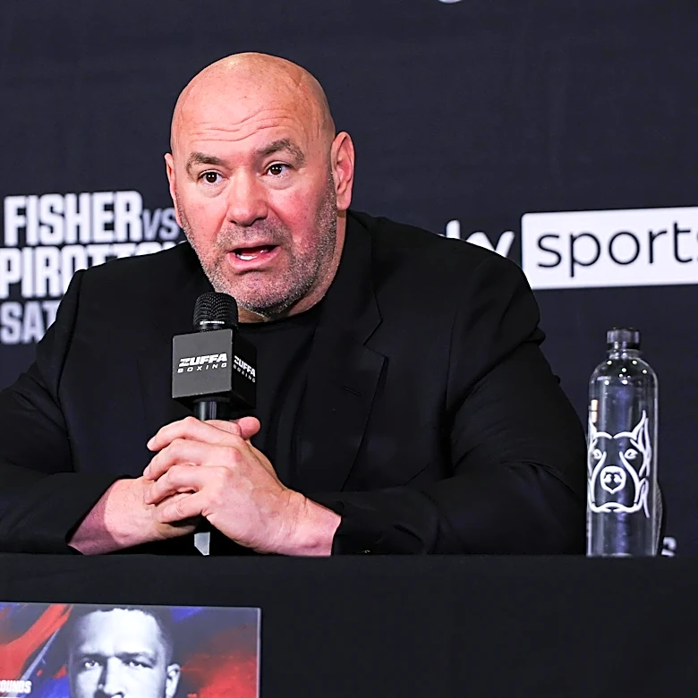 Dana White refutes Oscar De La Hoya’s claim that he was being set up at Garcia-Benn fight; says Vince McMahon did that to him once