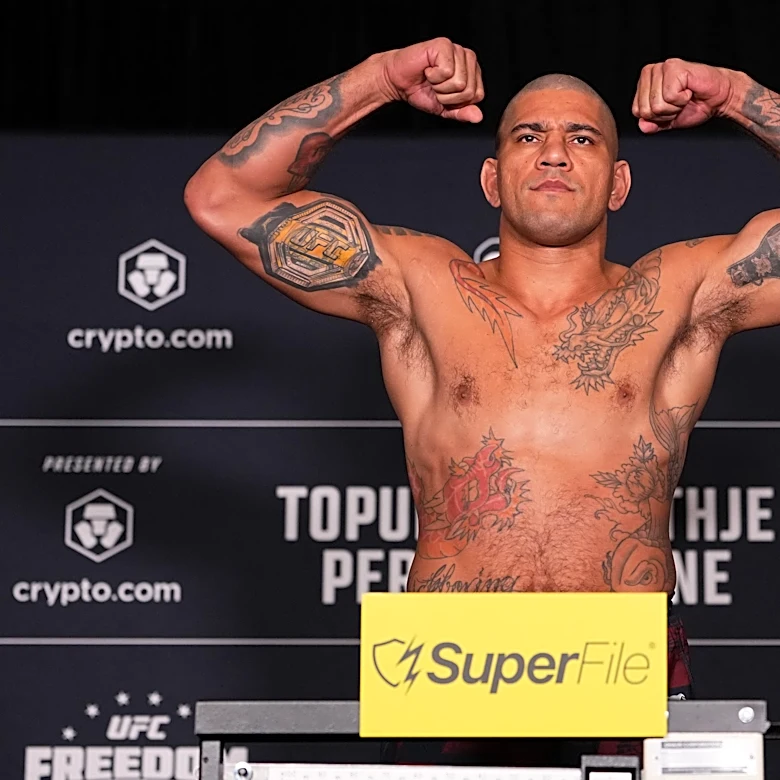 Should Alex Pereira drop back down to Light Heavyweight? ‘That’s the sweet spot’