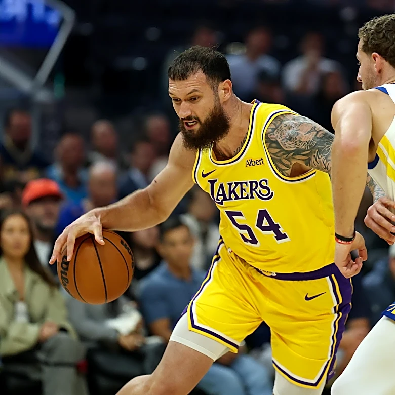 Lakers fall to Warriors as stars rest in preseason back-to-back