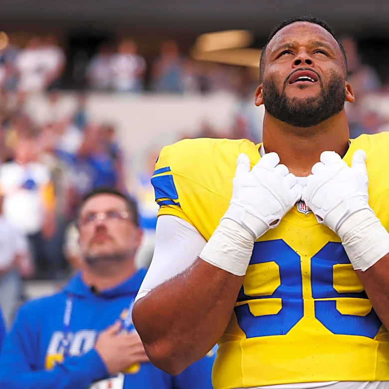 Aaron Donald, Jaylen Watson trending upward on injury report