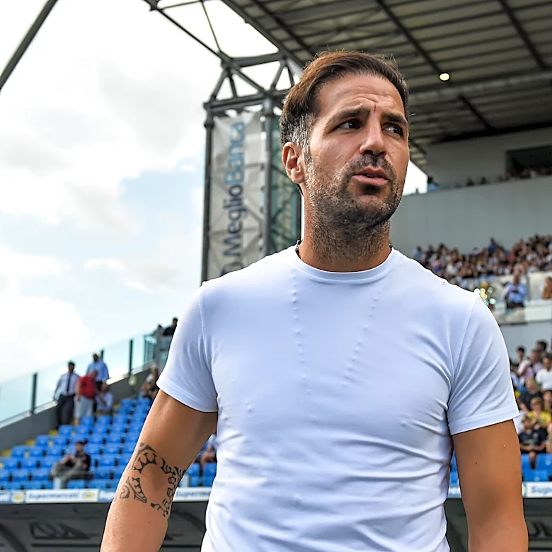 ‘He can go wherever he wants’ – Como chief responds to talk of Barcelona clause in Cesc Fabregas contract