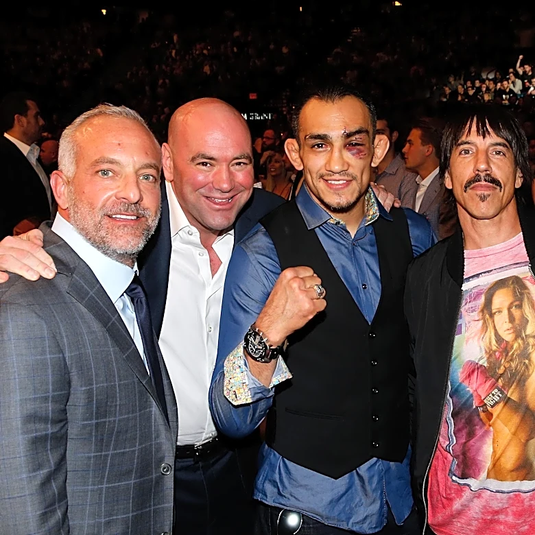 Dana White claims he would never try to embarrass Oscar De La Hoya