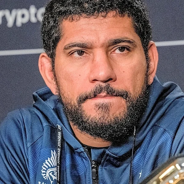 Michael Bisping says ‘flat-footed’ Alex Pereira could get retired by Sergei Pavlovich at UFC 335