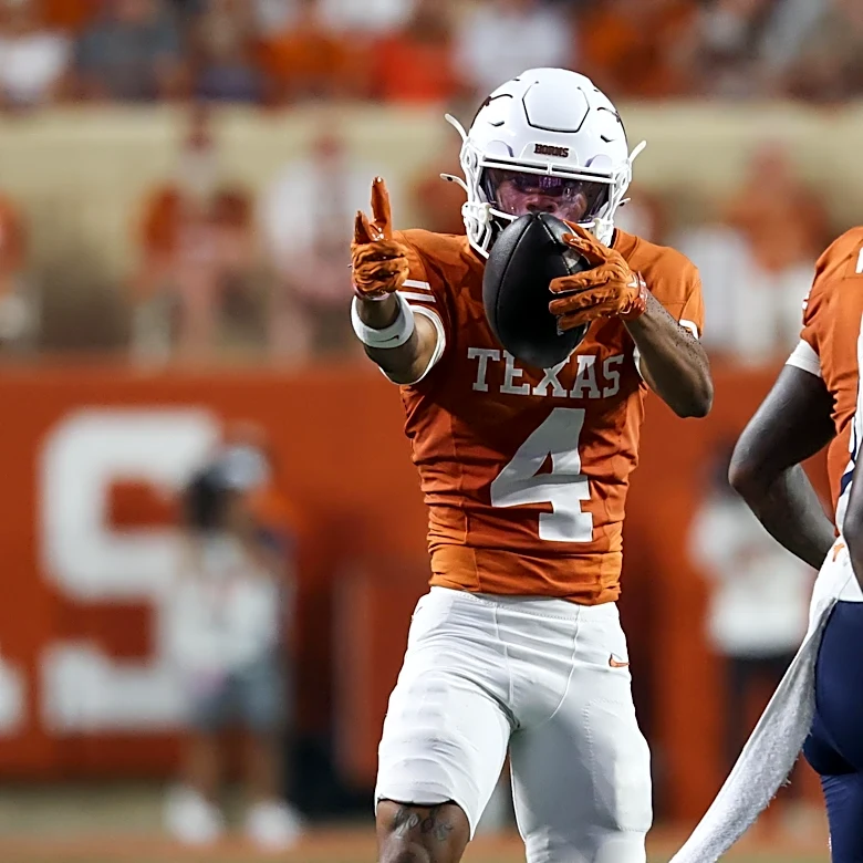 Jermaine Bishop’s 10 personnel package offers new look for Texas
