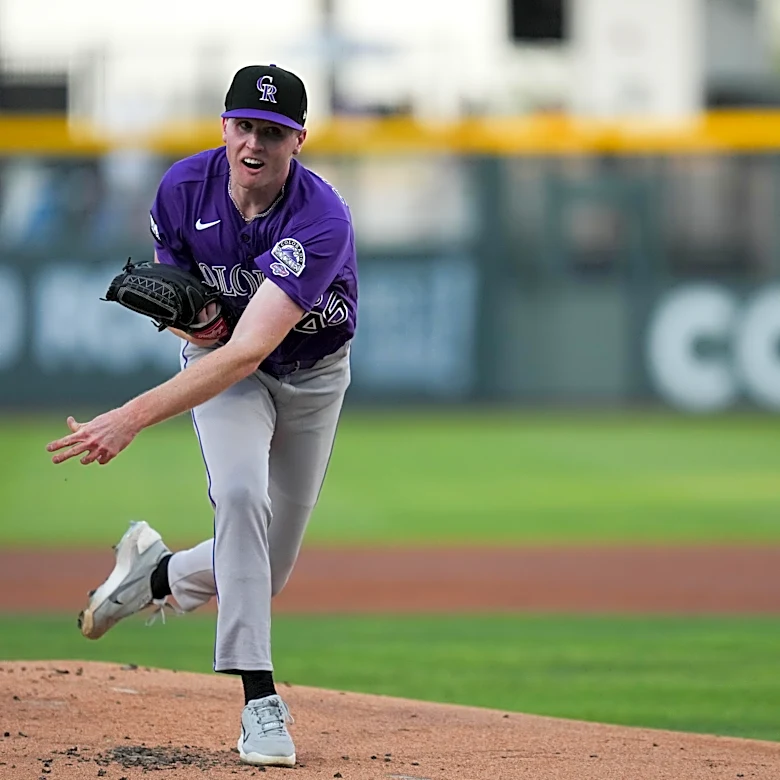Sean Sullivan shined in MLB debut before season went downhill