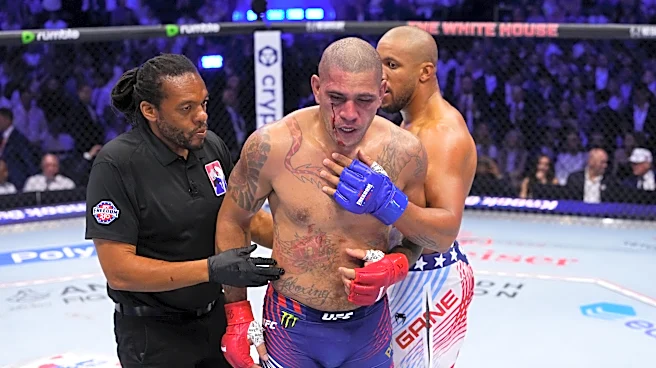 Veteran coach thinks Alex Pereira just too small for heavyweight: ‘Can he take the power?’