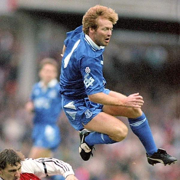 OTD (8/10/1993): International Striker’s Sunderland Move Falls Through At The Last Minute