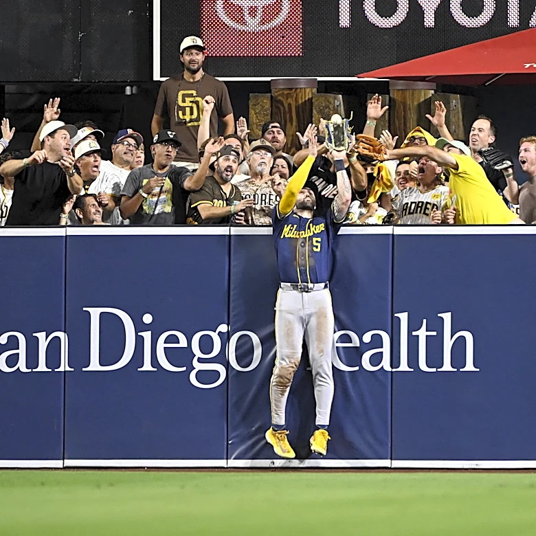 NLCS Bound: Strong pitching, home run robbery by Mitchell leads Brewers to Game 4 win