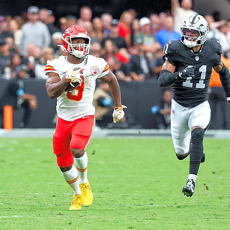 Chiefs News: Ken Walker named FedEx Ground NFL Player of the Week