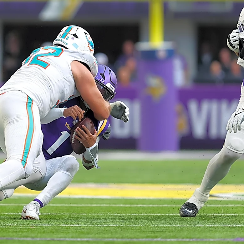Miami Dolphins news: Veterans stepping up, Kenneth Grant practices, and more