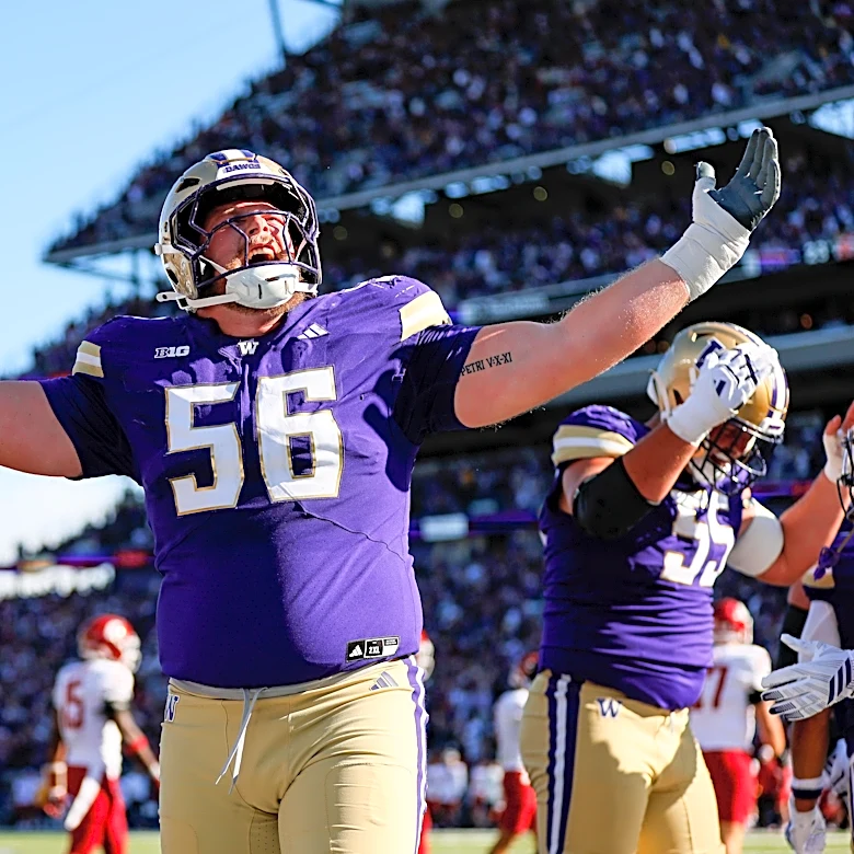 Thursday Dots: Huskies Under the Eaves
