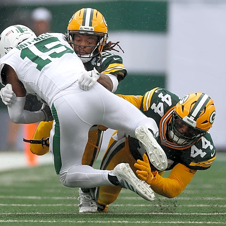 Bears-Packers: Can Tyson Bagent keep the ball away from Xavier McKinney?