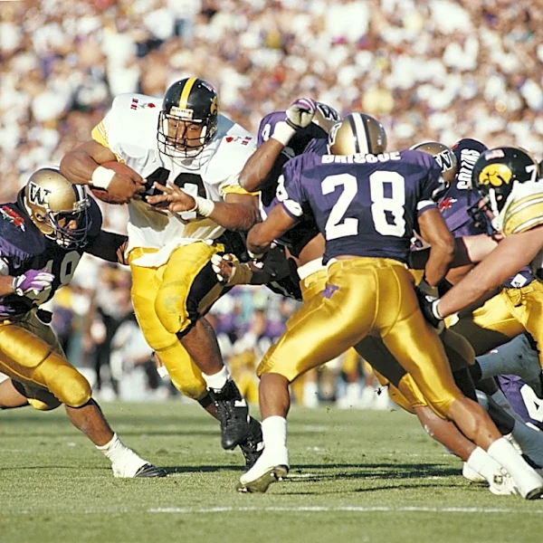 Iowa Hawkeyes vs. Washington Huskies – Game Thread and How to Watch