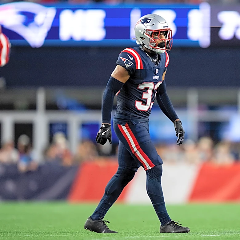 What signing Mike Brown to the 53-man roster means for the Patriots