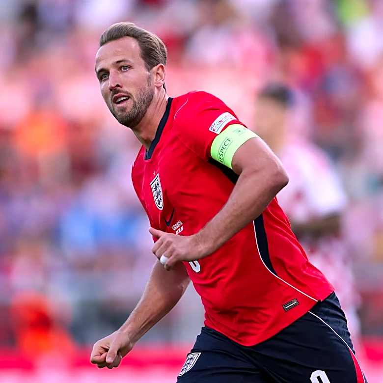 Bayern Munich News: Harry Kane deal nearing completion, but there’s no rush; Kylian Mbappé looking to leave Real Madrid?; and MORE!