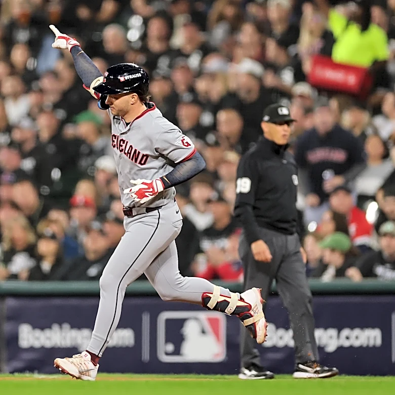 Ex-Giants help Guardians extend Division Series