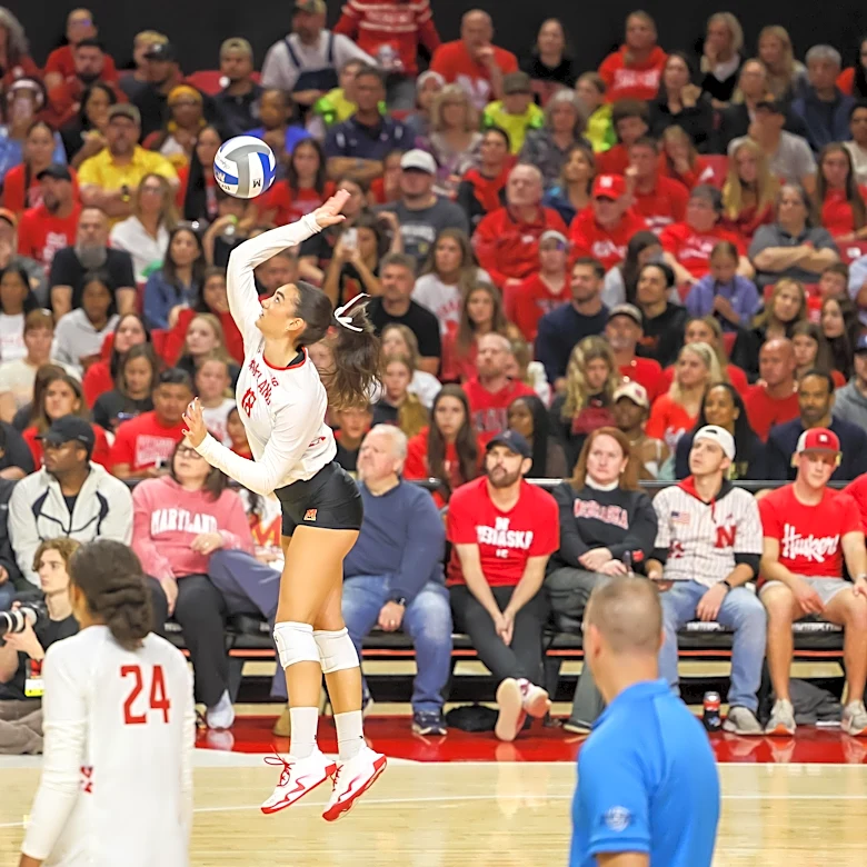 Maryland volleyball falls short in five-set thriller to UCLA
