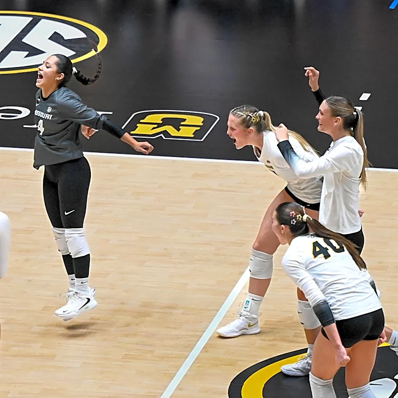 Mizzou volleyball swept by No. 5 Florida, falls to 1-3 in SEC play