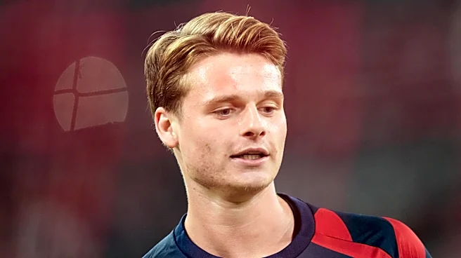 Vincent Kompany deflects question on Jonas Urbig starting in goal
