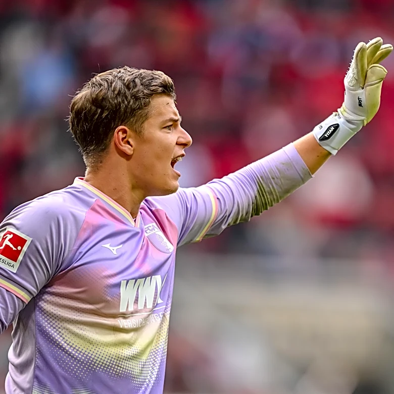 Does FC Augsburg’s Finn Dahmen deserve a closer look to start for Germany?