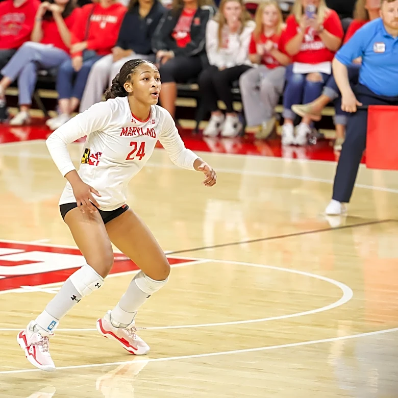 Maryland volleyball holds off Northwestern in five-set victory