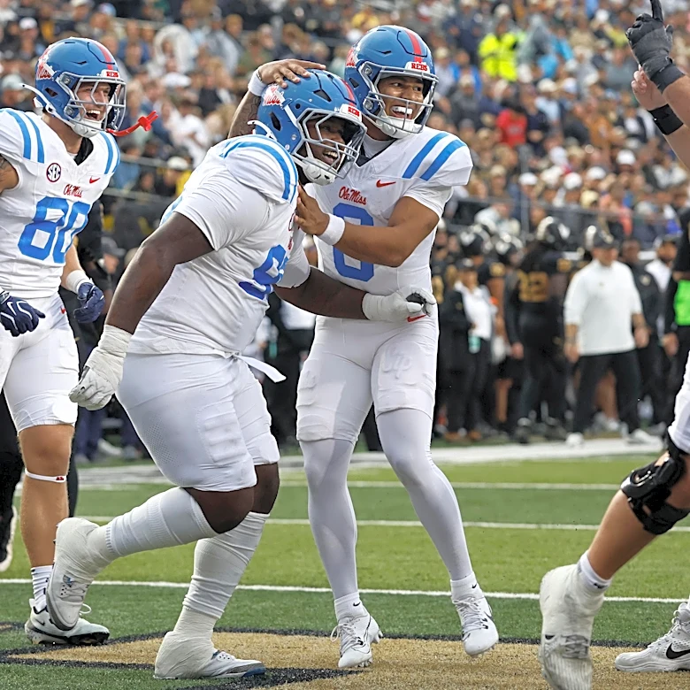 Ole Miss demolishes Vanderbilt, 52-17
