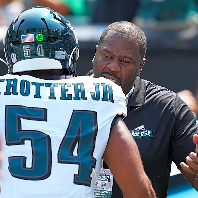 Jeremiah Trotter Jr. ejected from Eagles game