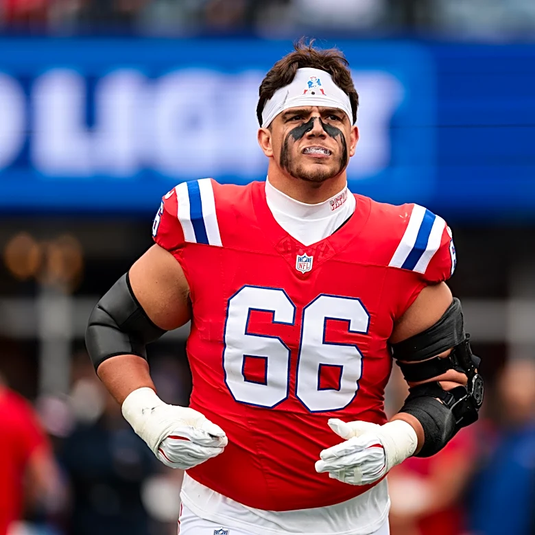 Will Campbell injury: Patriots OT suffers knee injury vs. Raiders