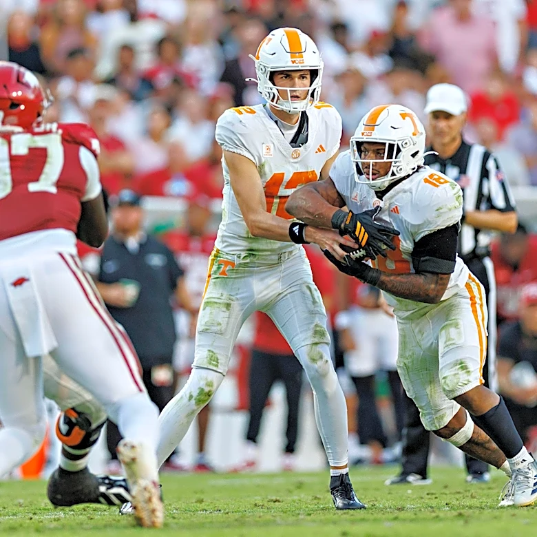 Tennessee moves up in AP Poll after Arkansas win