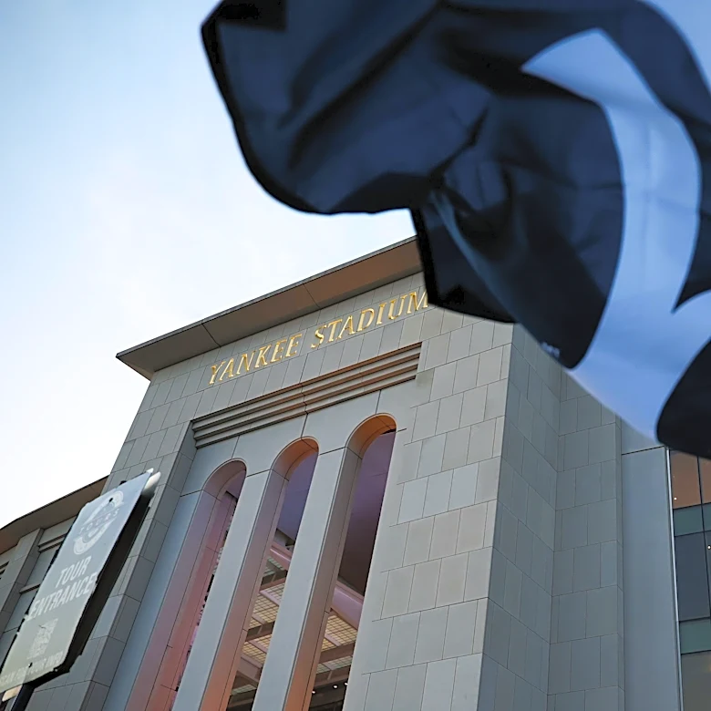 Yankees Social Media Spotlight: Curtains