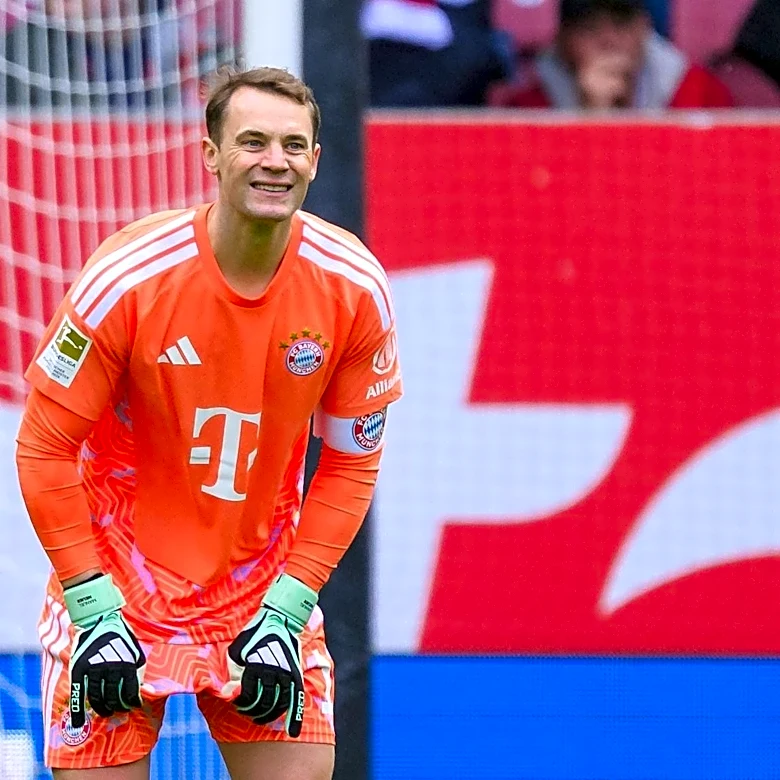 Bayern Munich prez says Manuel Neuer will get over his costly mistake against Augsburg